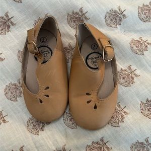 Little love bug leather shoes
